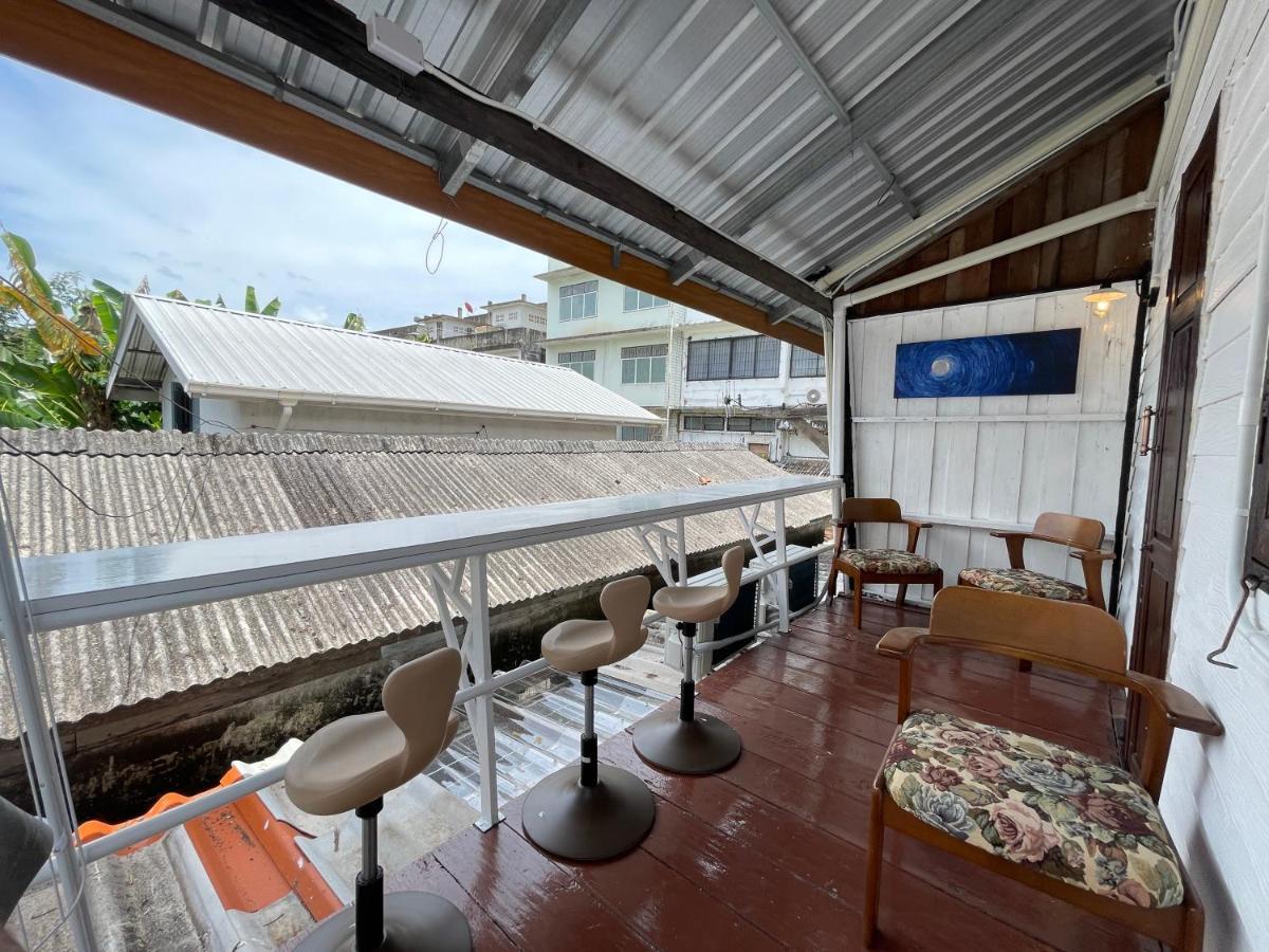 A Pousada The Ordinary 8 Surat Thani Exterior foto