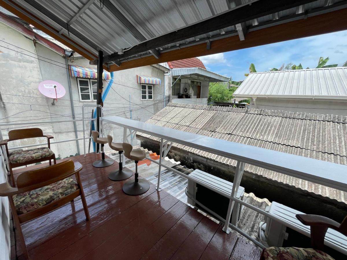 A Pousada The Ordinary 8 Surat Thani Exterior foto