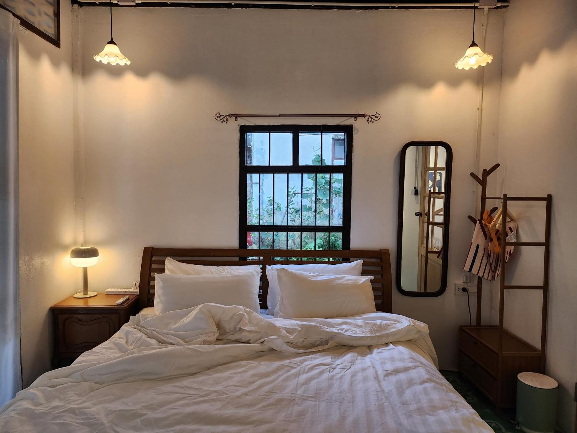 A Pousada The Ordinary 8 Surat Thani Exterior foto