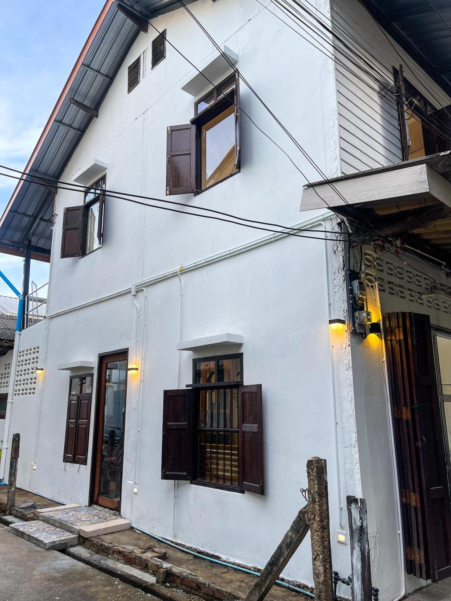 A Pousada The Ordinary 8 Surat Thani Exterior foto
